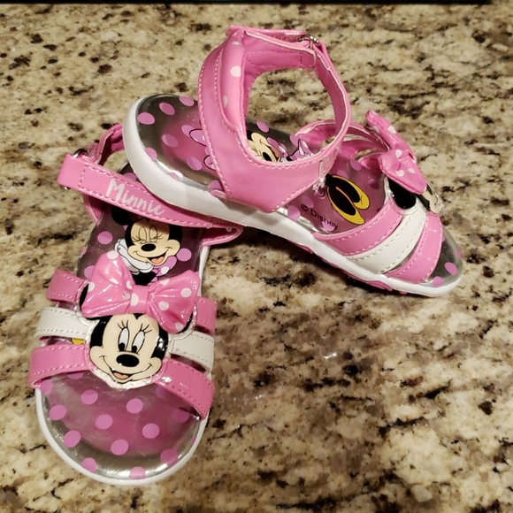 minnie mouse light up sandals
